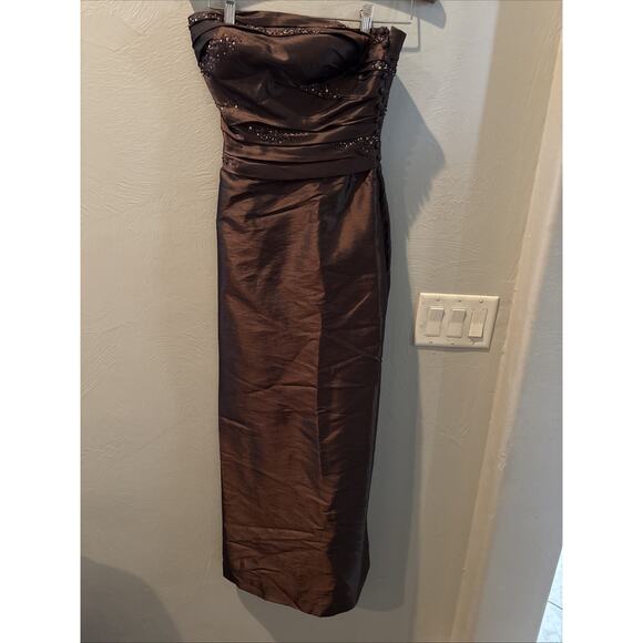 Bill Levkoff Strapless Floor-Length Formal Gown Size 0 Prom, w/ Crystals - Picture 2 of 12